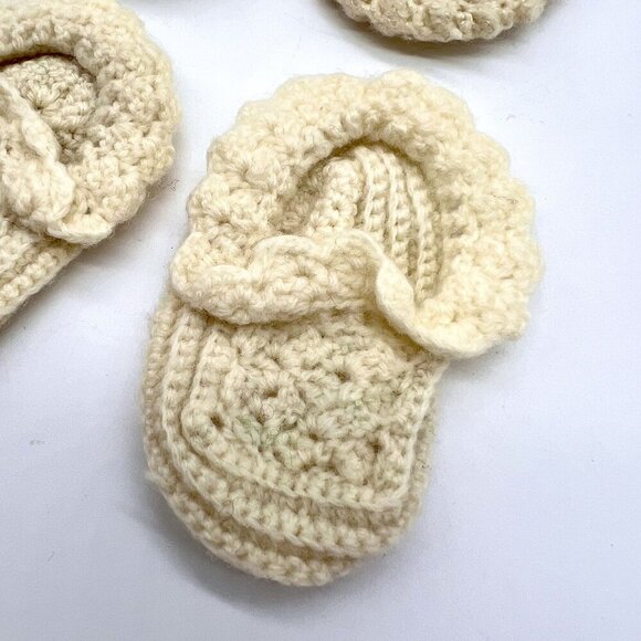 Vintage Hand-Crocheted Baby Booties Set Ivory Cream 40s 50s - Picture 2 of 9